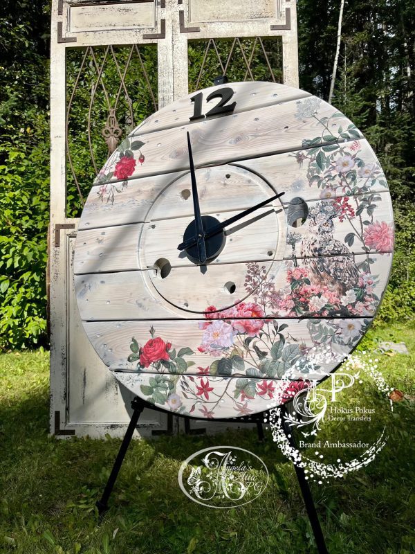 Angelas attic - The Queen4 Angelas attic - The Queen4