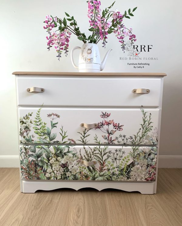 Red Robin Floral - Marvellous Gardens Red Robin Floral - Marvellous Gardens